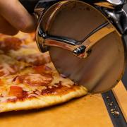 Broil King Pizza Cutter 69810 | In Use